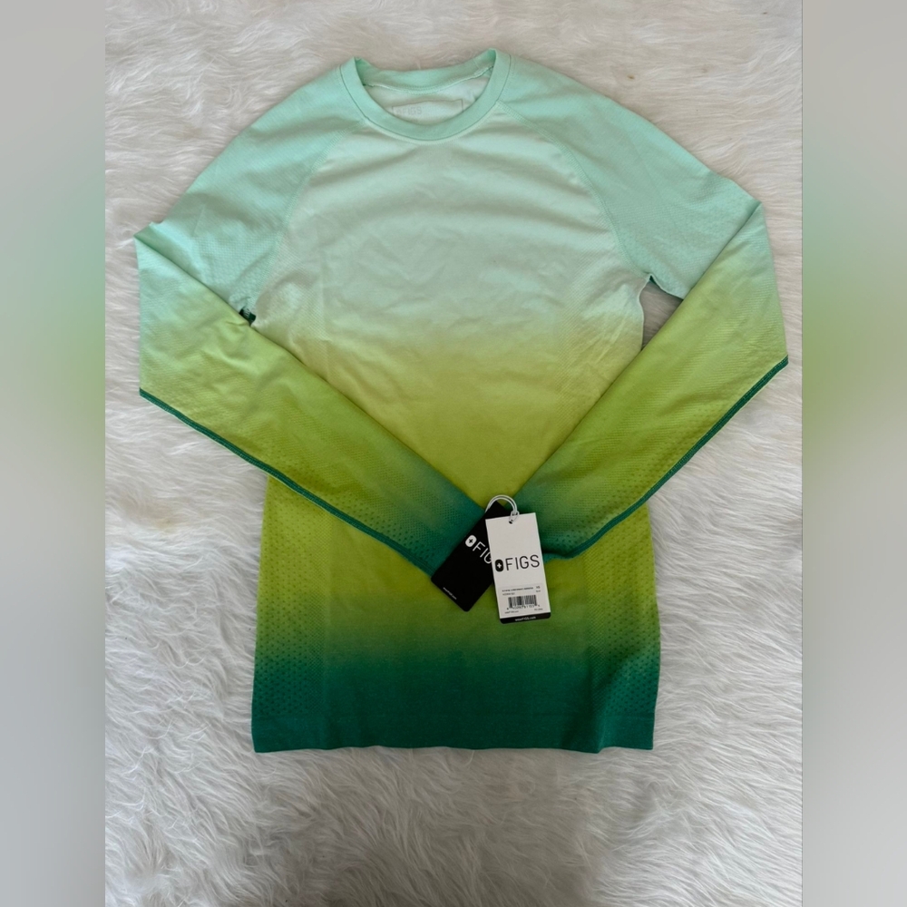 FIGS Women's Gradient Sweater - Green